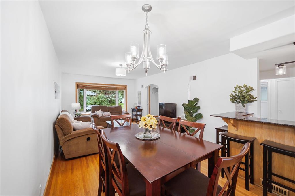 806 Oakenwald Avenue, Winnipeg, Manitoba R3T 1N1 - Photo 6 - 202620757