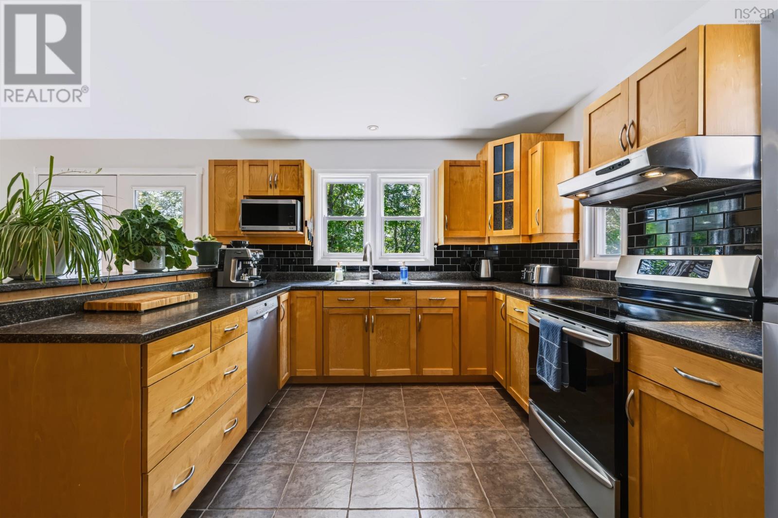 29 Doyle Street, Bedford, Nova Scotia  B4A 1K4 - Photo 8 - 202620884