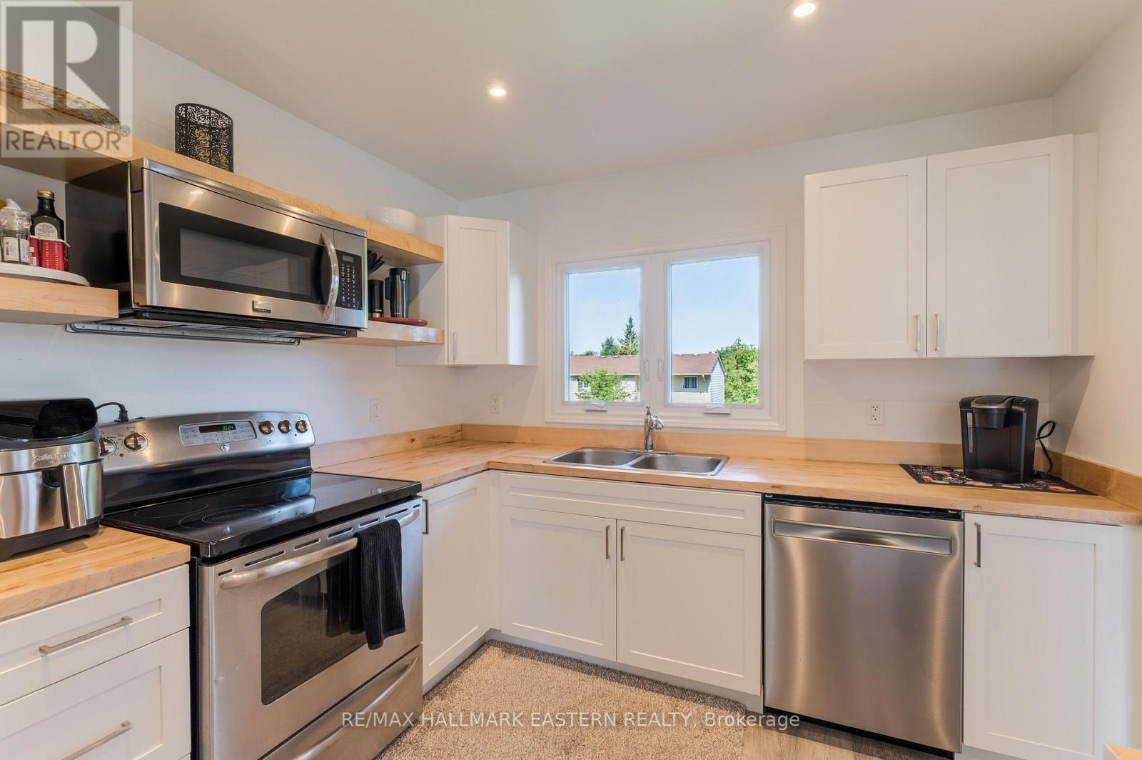 210 Maxwell Avenue, Peterborough, Ontario  K9J 1B5 - Photo 11 - X13588962