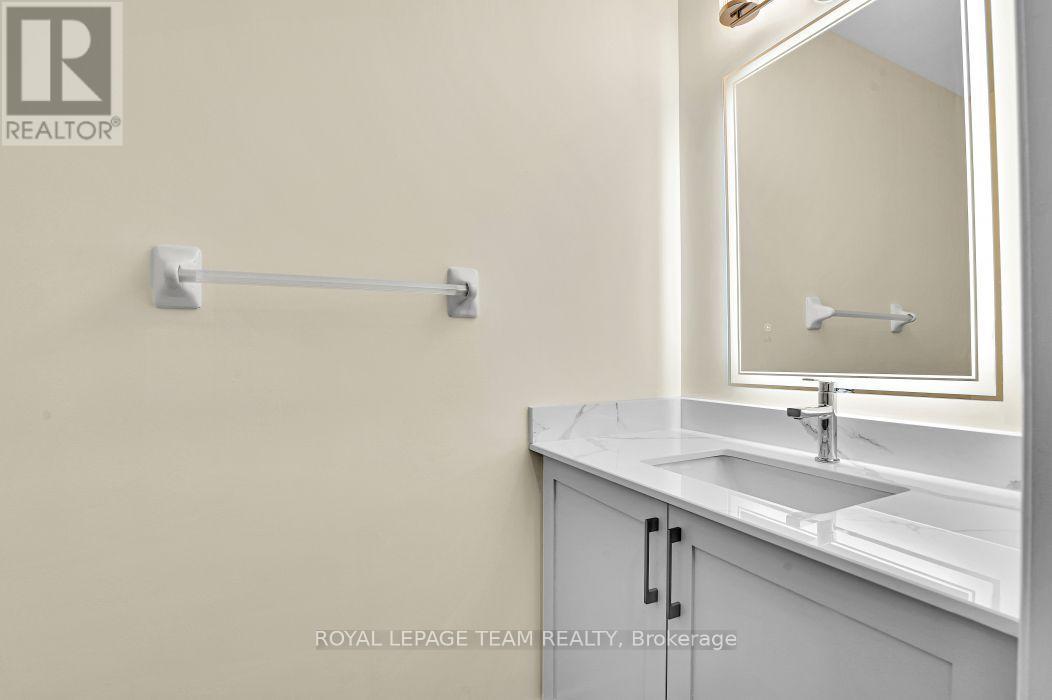 34 Torbec Avenue E, Ottawa, Ontario  K2T 0B6 - Photo 6 - X13681426