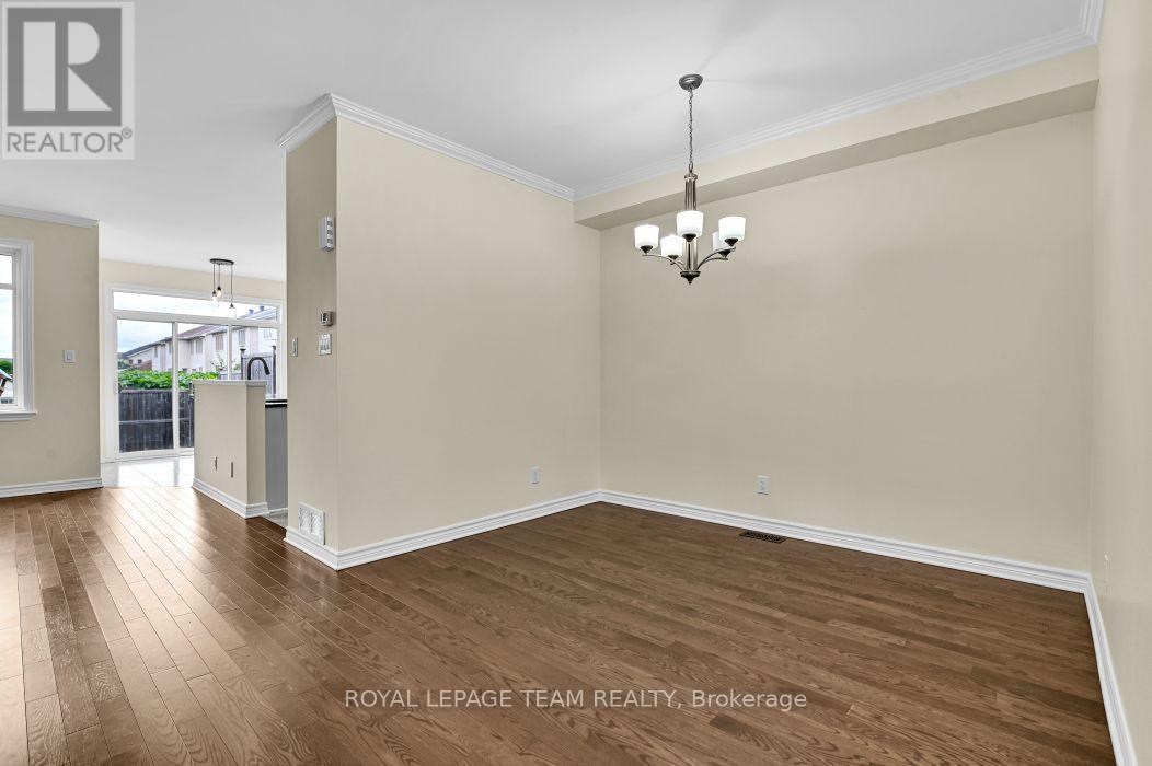 34 Torbec Avenue E, Ottawa, Ontario  K2T 0B6 - Photo 7 - X13681426
