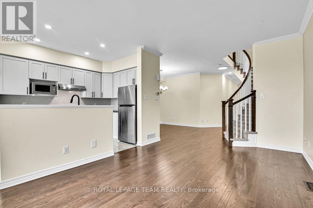 34 Torbec Avenue E, Ottawa, Ontario  K2T 0B6 - Photo 9 - X13681426