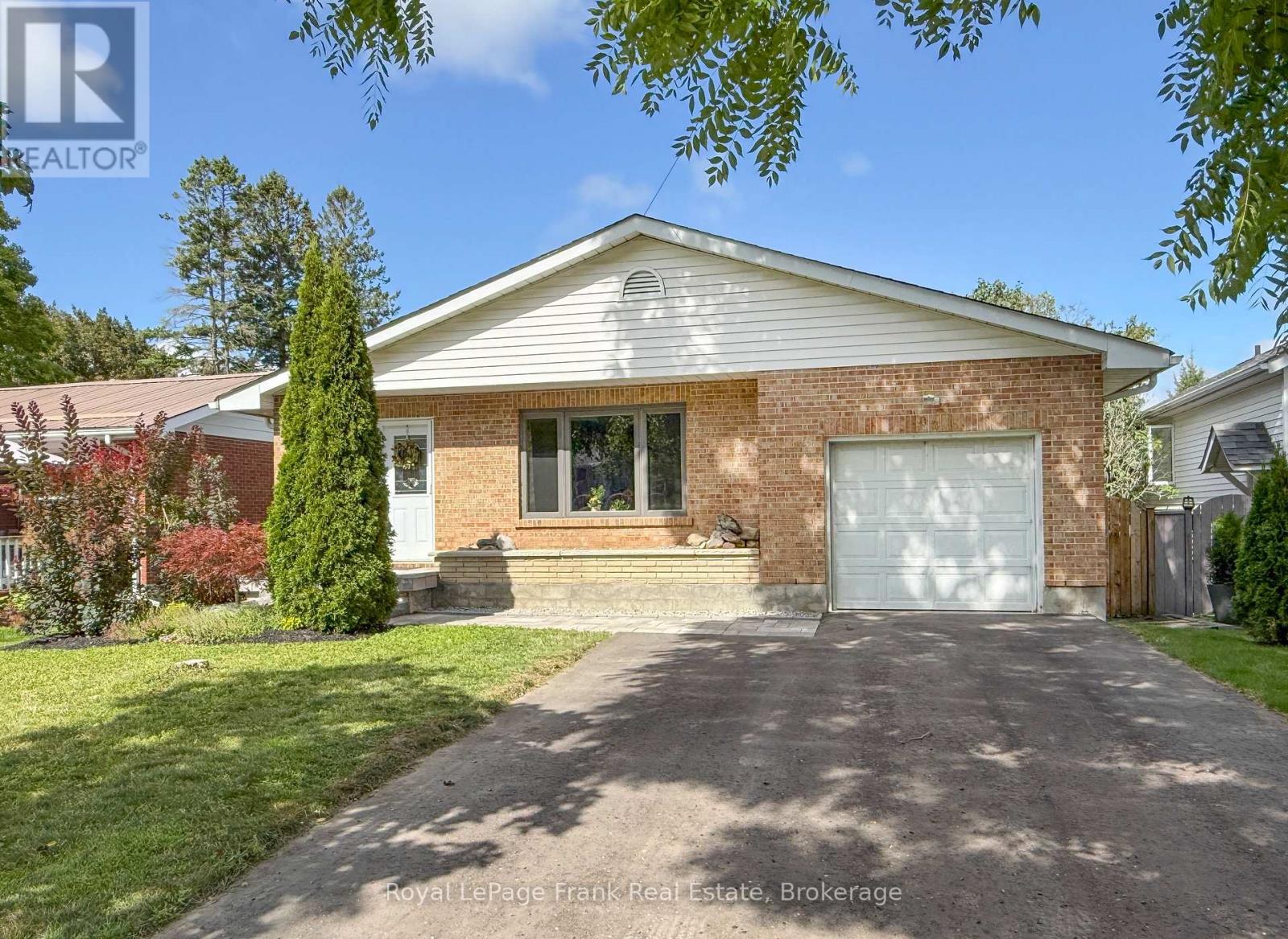 82 UNION AVENUE, Scugog, Ontario