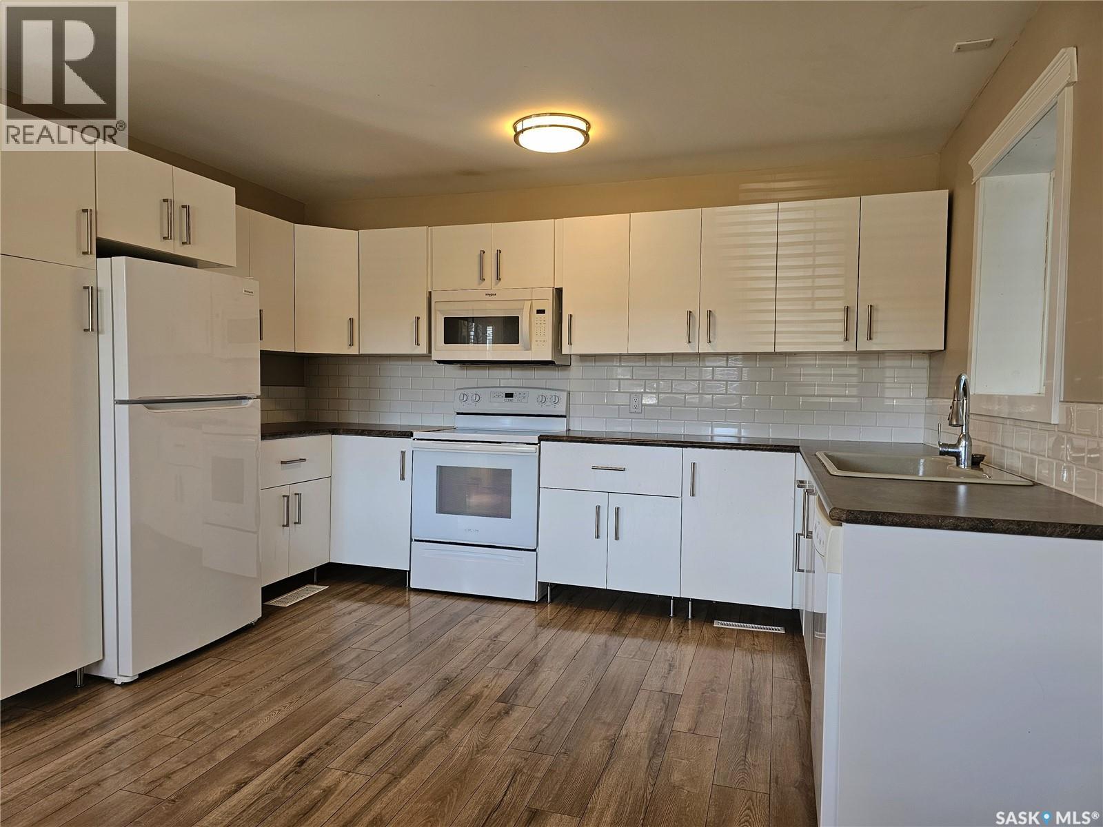 1971 99th Street, North Battleford, Saskatchewan  S9A 0S1 - Photo 6 - SK044791