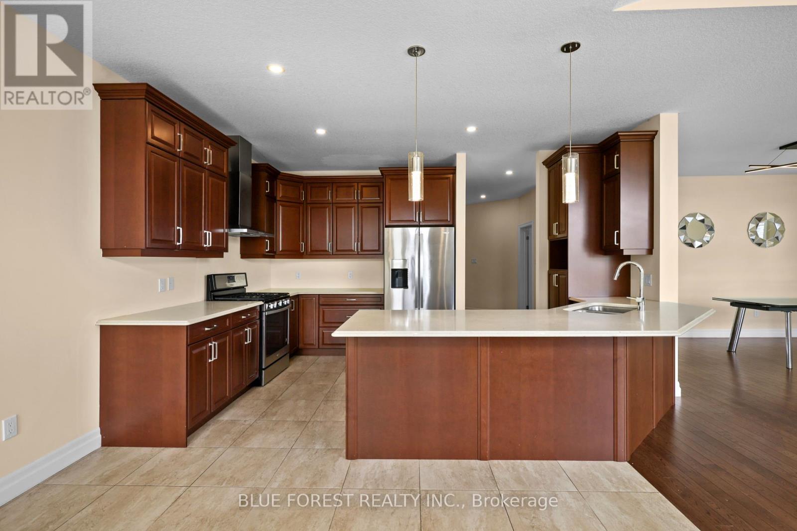 177 - 1061 Eagletrace Drive, London North, Ontario  N6G 0T3 - Photo 16 - X13687230