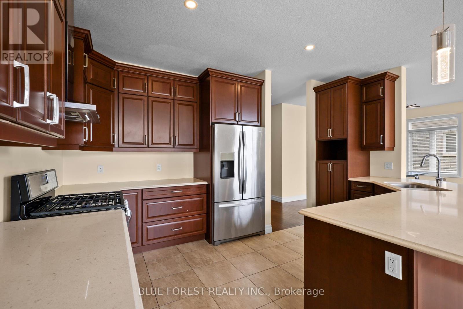 177 - 1061 Eagletrace Drive, London North, Ontario  N6G 0T3 - Photo 17 - X13687230