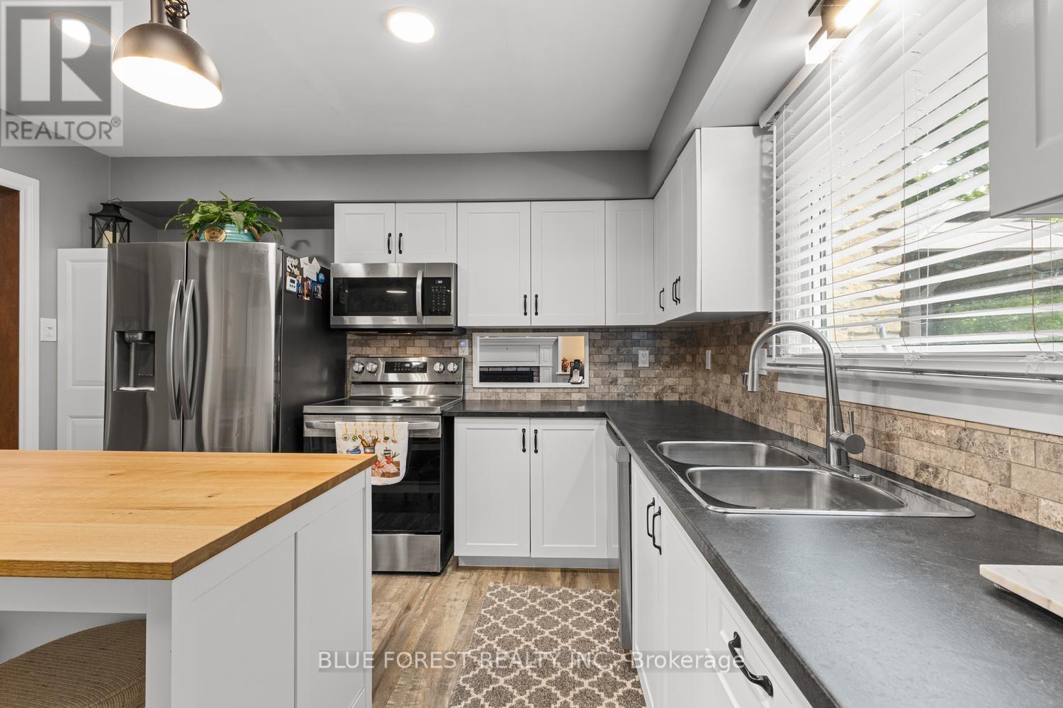 92 Salem Court, London South, Ontario  N6K 1S9 - Photo 9 - X13687302
