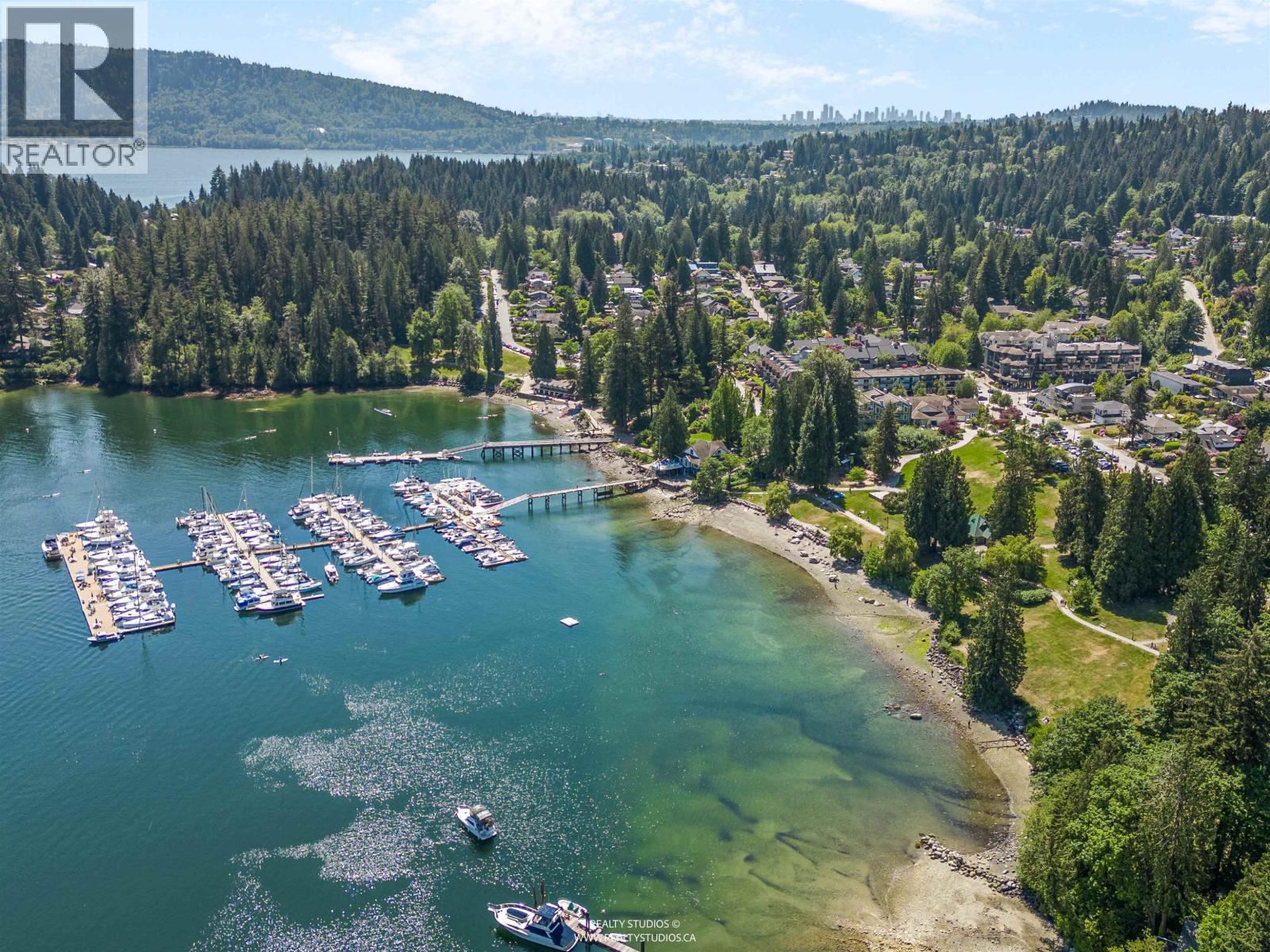2558 Panorama Drive, North Vancouver, British Columbia  V7G 1V5 - Photo 7 - R3156608