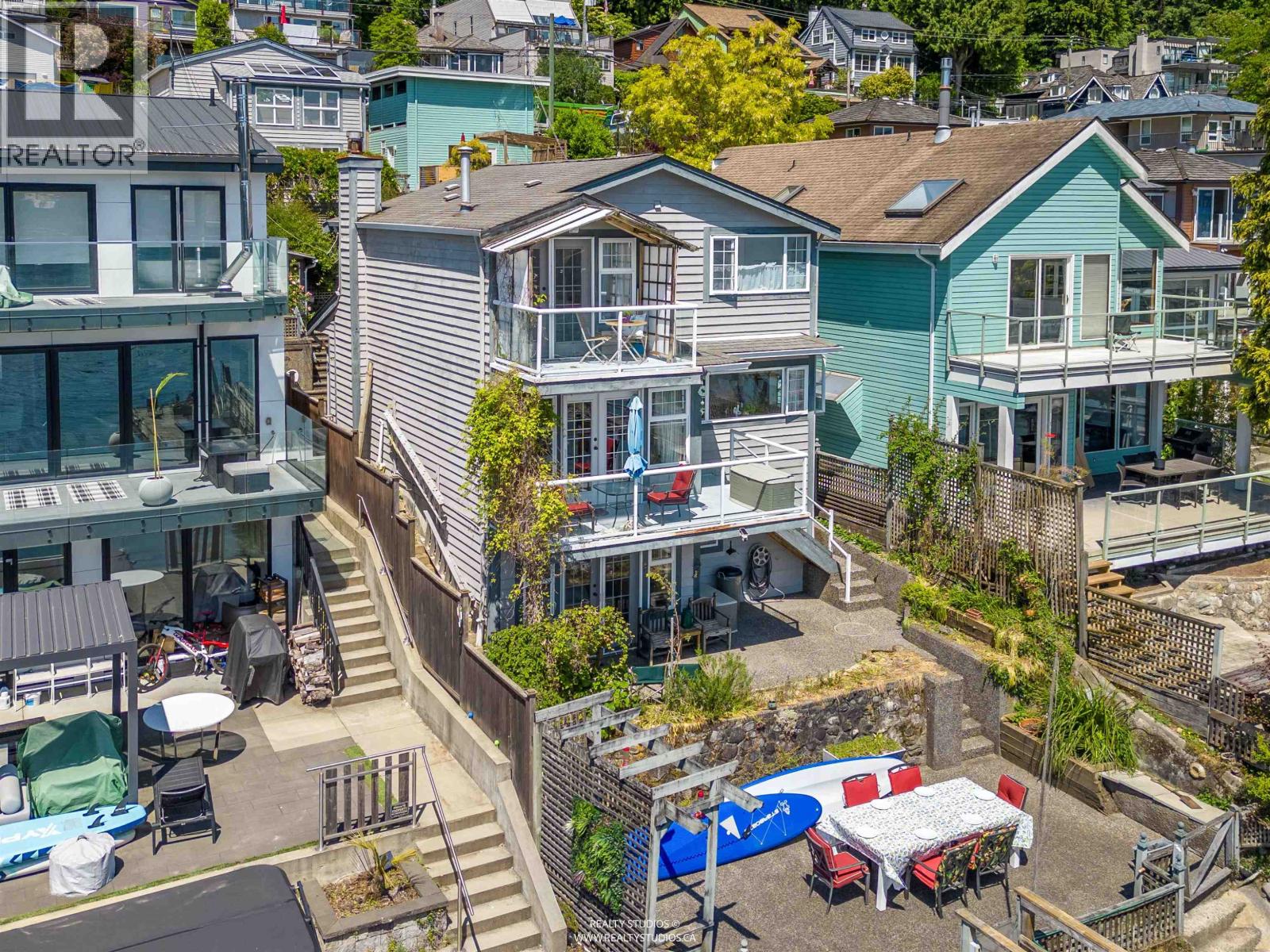 2558 Panorama Drive, North Vancouver, British Columbia  V7G 1V5 - Photo 13 - R3156608