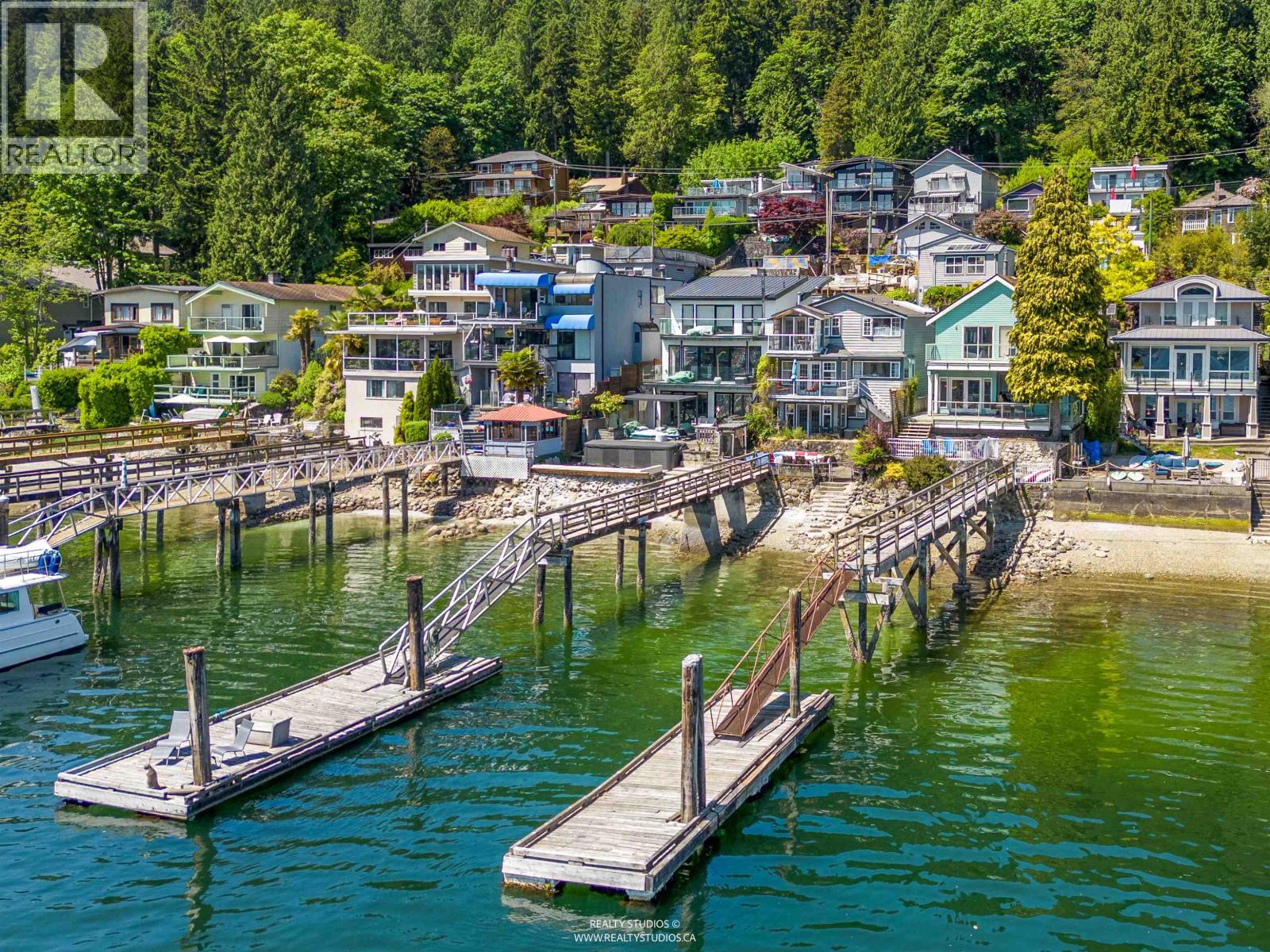 2558 Panorama Drive, North Vancouver, British Columbia  V7G 1V5 - Photo 8 - R3156608
