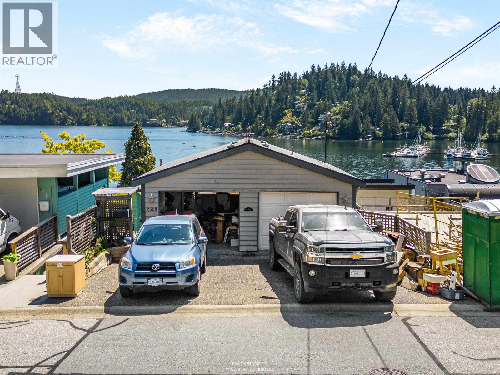2558 Panorama Drive, North Vancouver, British Columbia  V7G 1V5 - Photo 15 - R3156608