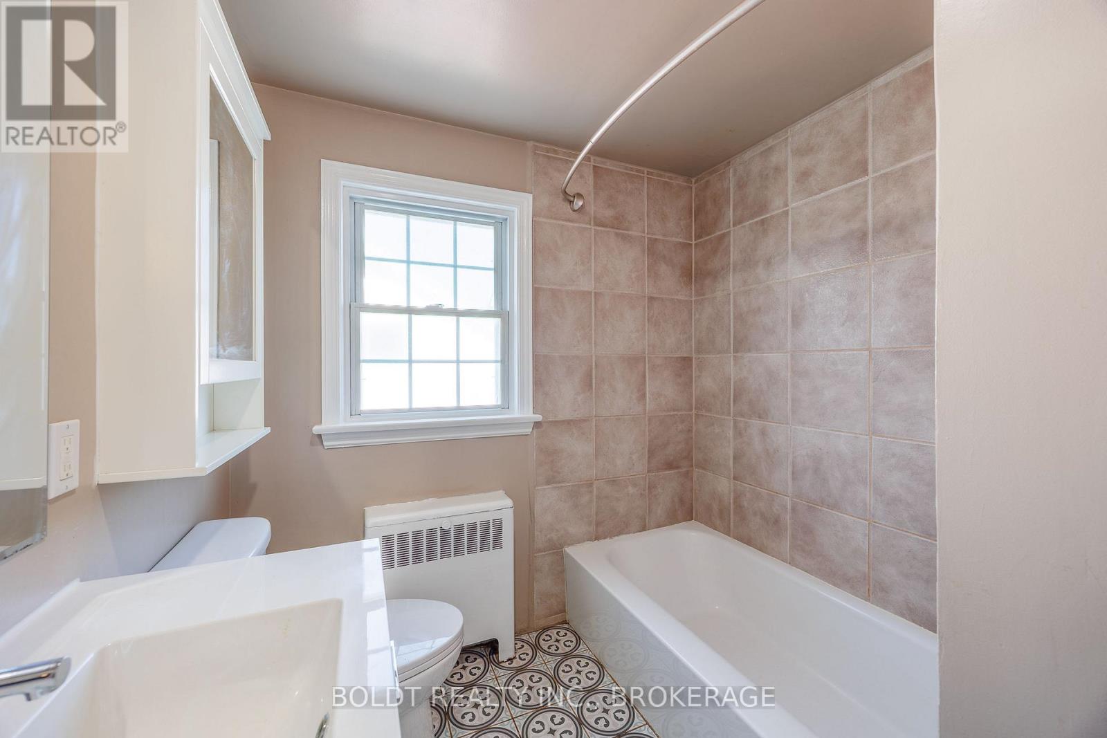 35 Rivercrest Drive, St. Catharines, Ontario  L2T 2P3 - Photo 31 - X13593176