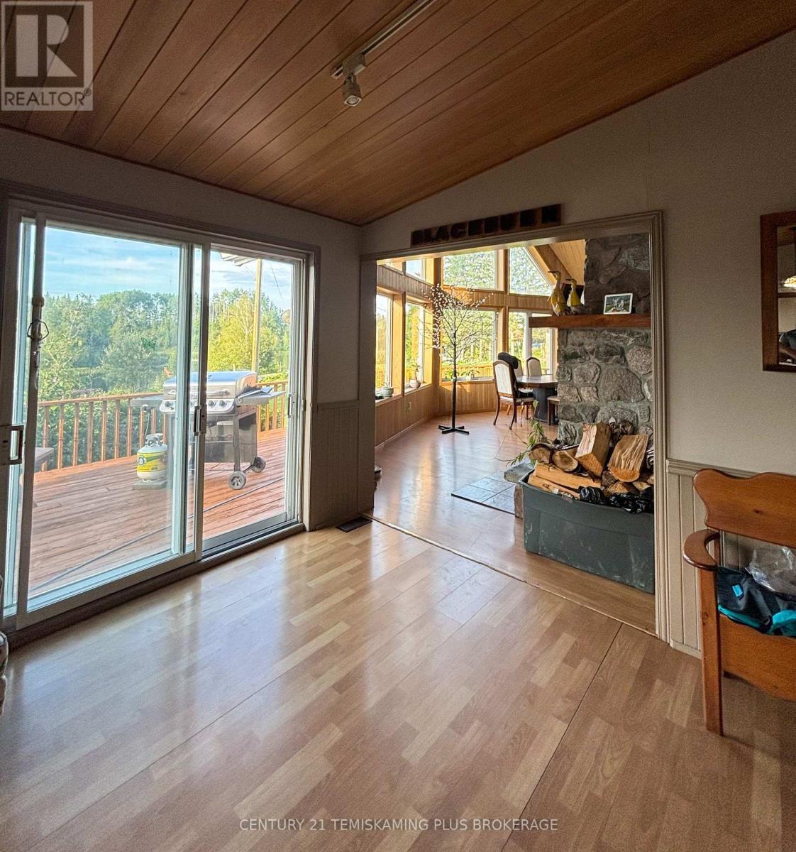 65 Lakeshore Avenue, Englehart, Ontario  P0J 1B0 - Photo 10 - T13687436