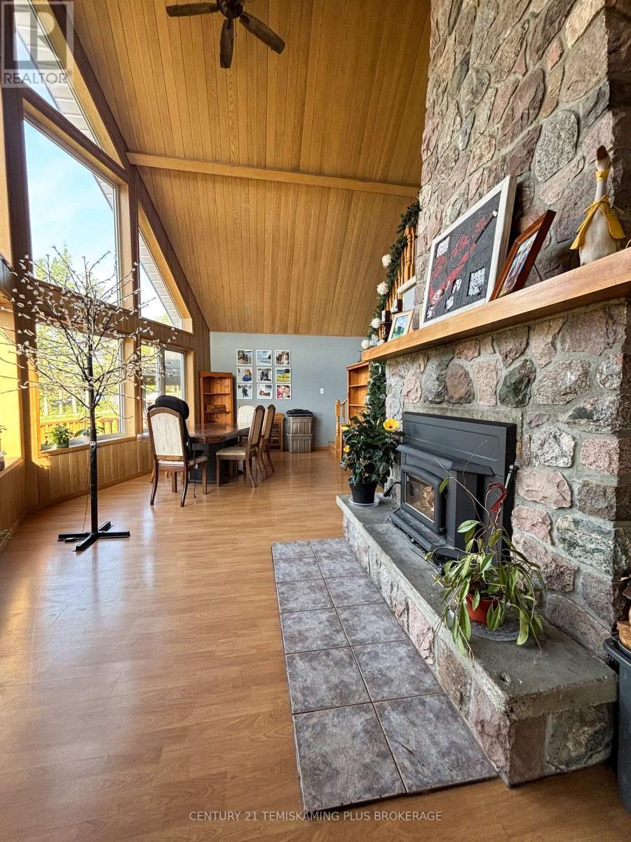 65 Lakeshore Avenue, Englehart, Ontario  P0J 1B0 - Photo 11 - T13687436
