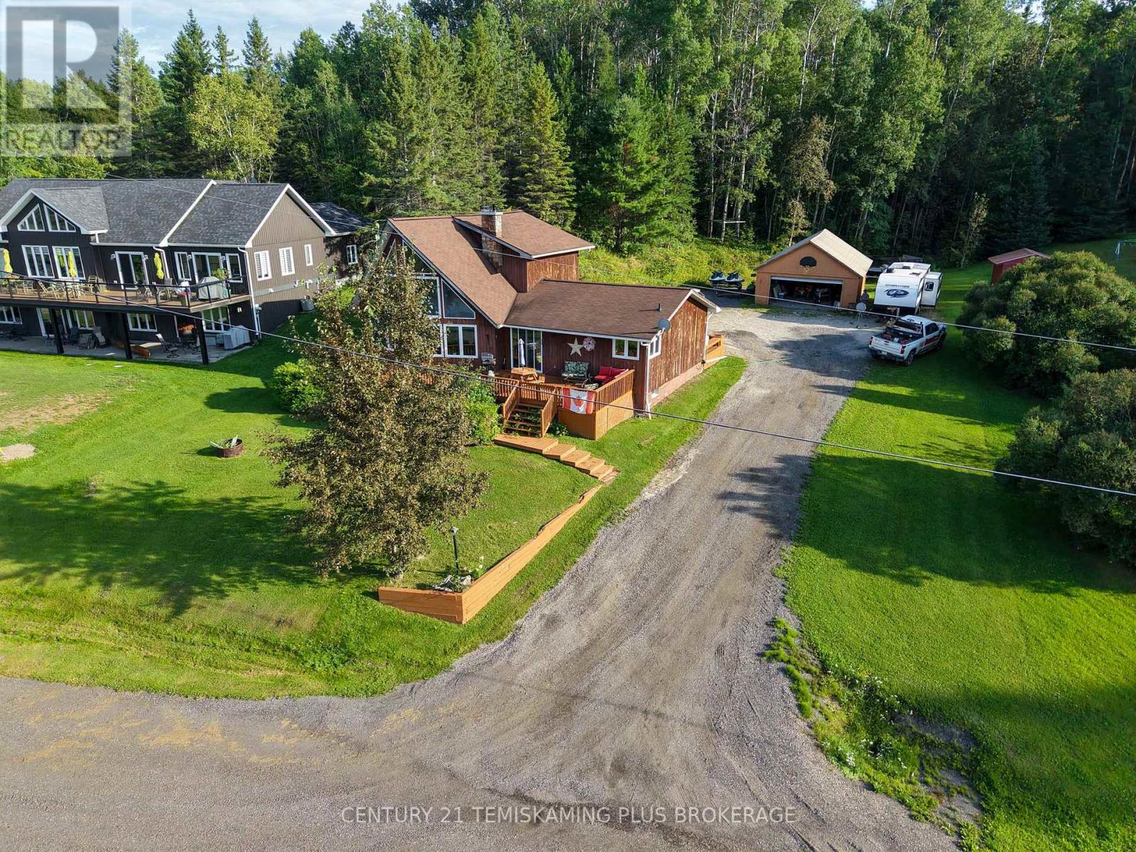 65 Lakeshore Avenue, Englehart, Ontario  P0J 1B0 - Photo 2 - T13687436