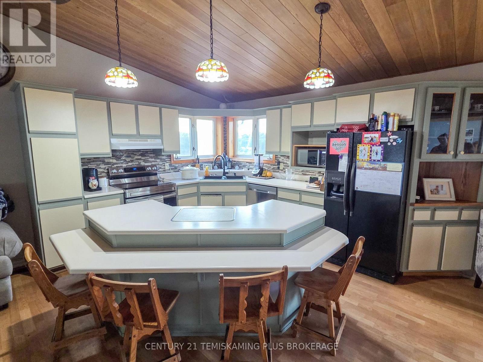 65 Lakeshore Avenue, Englehart, Ontario  P0J 1B0 - Photo 7 - T13687436