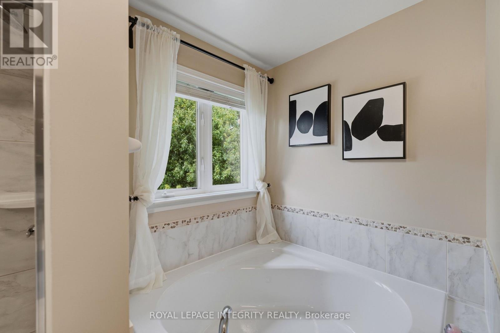 355 Celtic Ridge Crescent, Ottawa, Ontario  K2W 0B6 - Photo 30 - X13687300