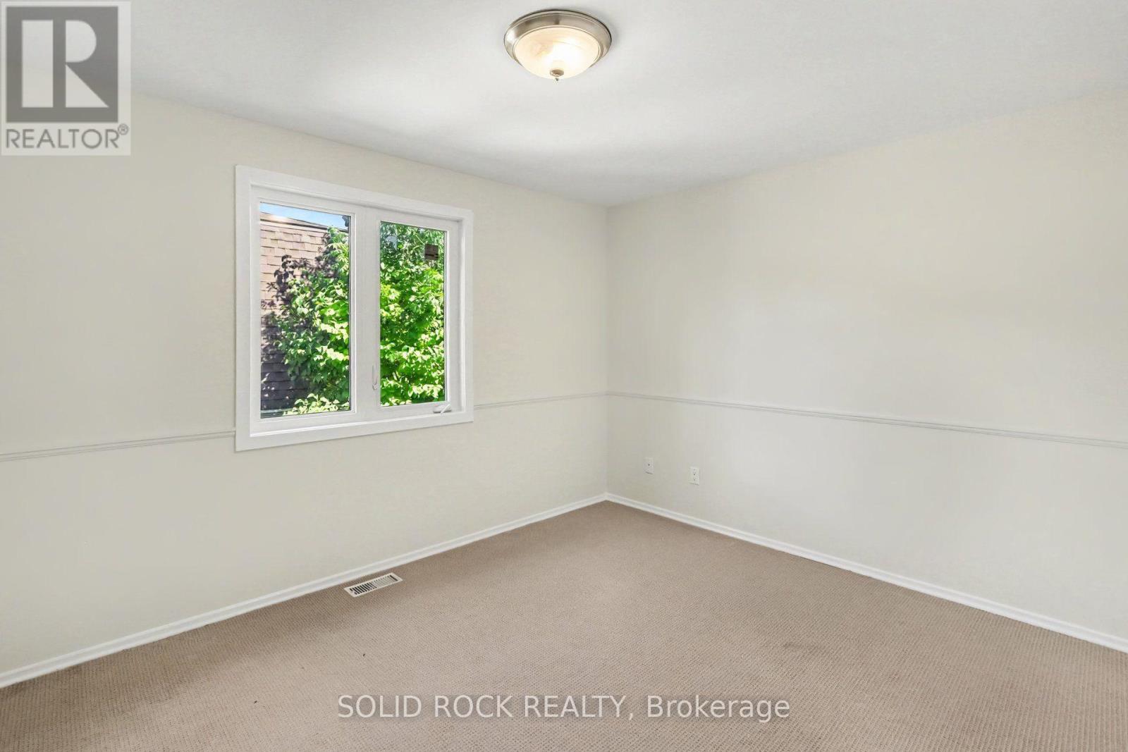 1599 Featherston Drive, Ottawa, Ontario  K1H 6N9 - Photo 22 - X13687406