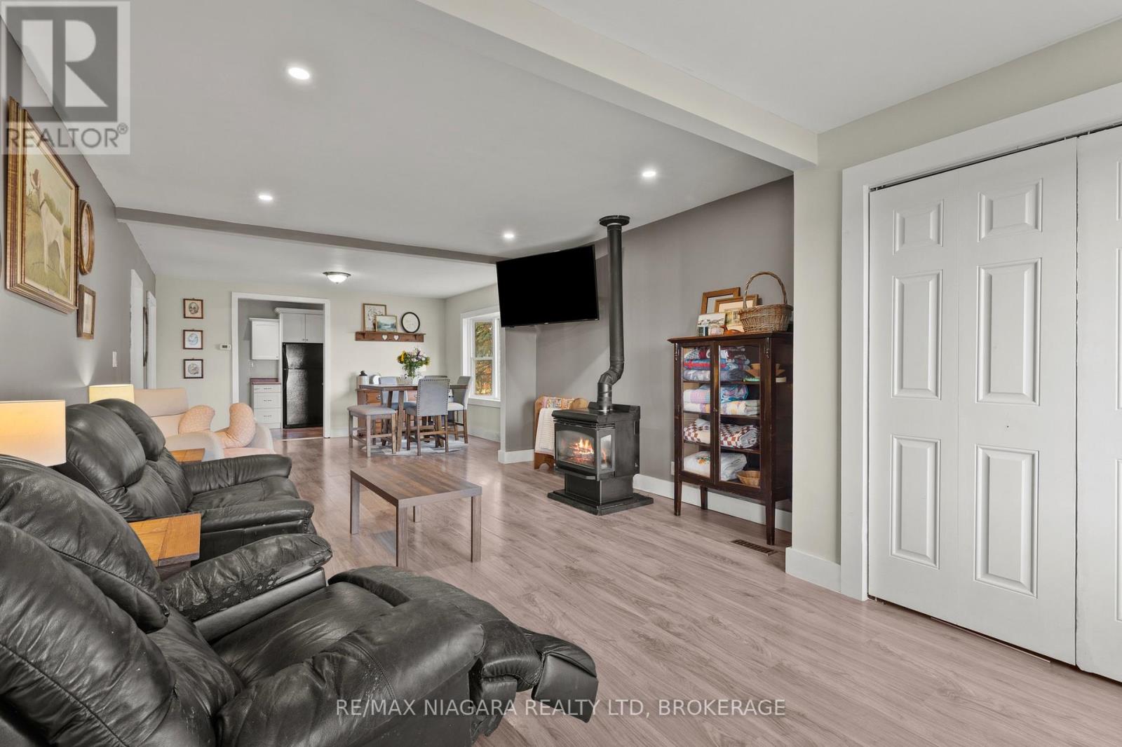 702 Main Street W, Port Colborne, Ontario L3K 5V4 - Photo 17 - X13687216
