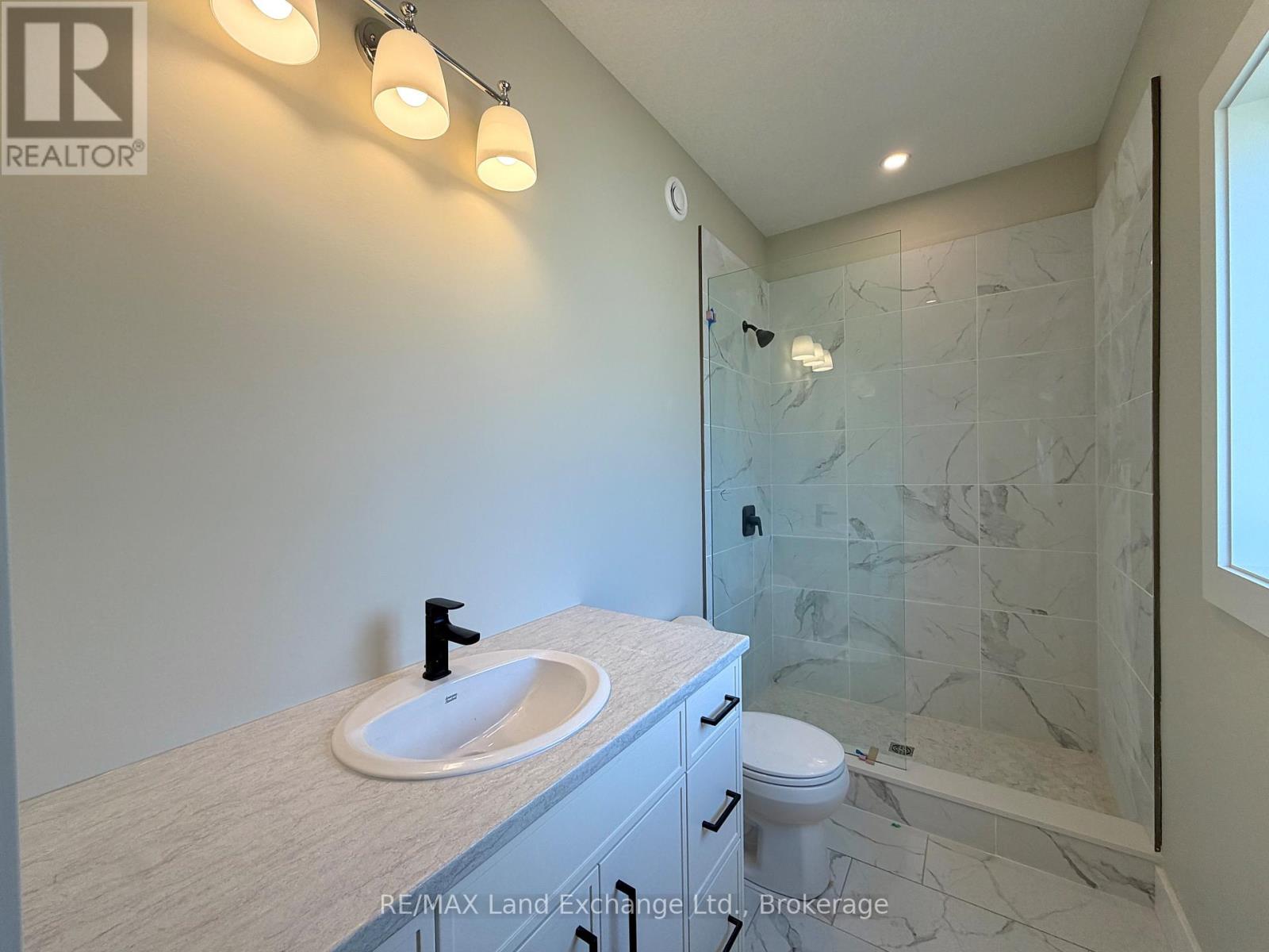 159 Westlinks Drive, Saugeen Shores, Ontario  N0H 2C3 - Photo 22 - X12604940