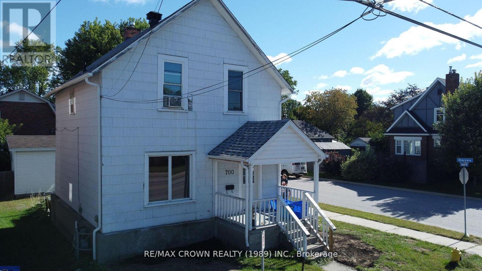 700 Main Street W, North Bay, Ontario  P1B 2V7 - Photo 2 - X13687344
