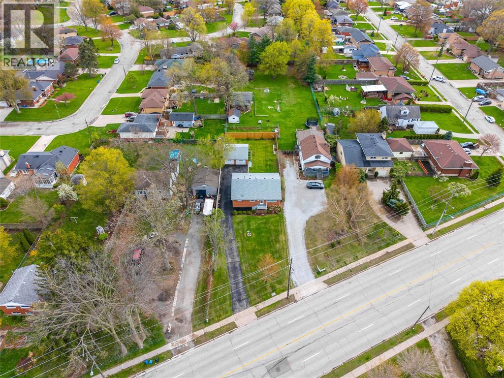 1003 Michigan Avenue, Sarnia, Ontario  N7T 7B7 - Photo 39 - 26020047