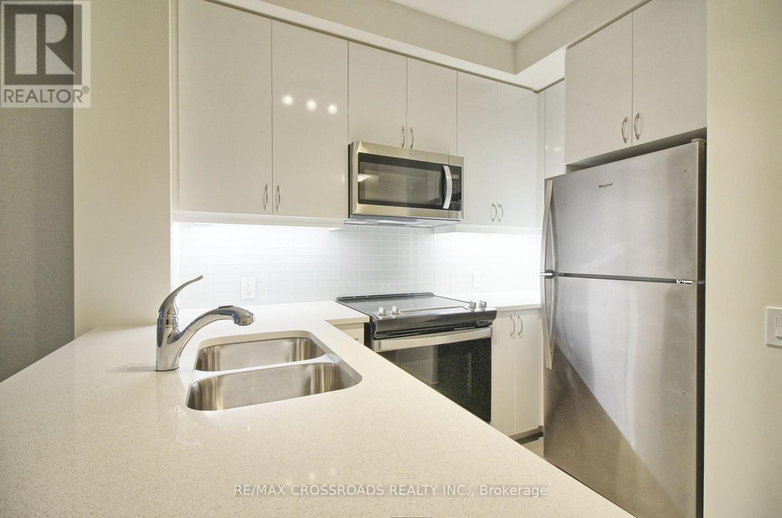 703 - 4955 Yonge Street, Toronto, Ontario  M2N 0L8 - Photo 4 - C13687182