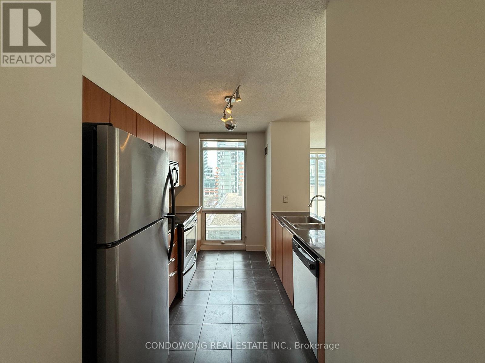 1206 - 11 Brunel Court, Toronto, Ontario  M5V 3Y3 - Photo 3 - C13687224