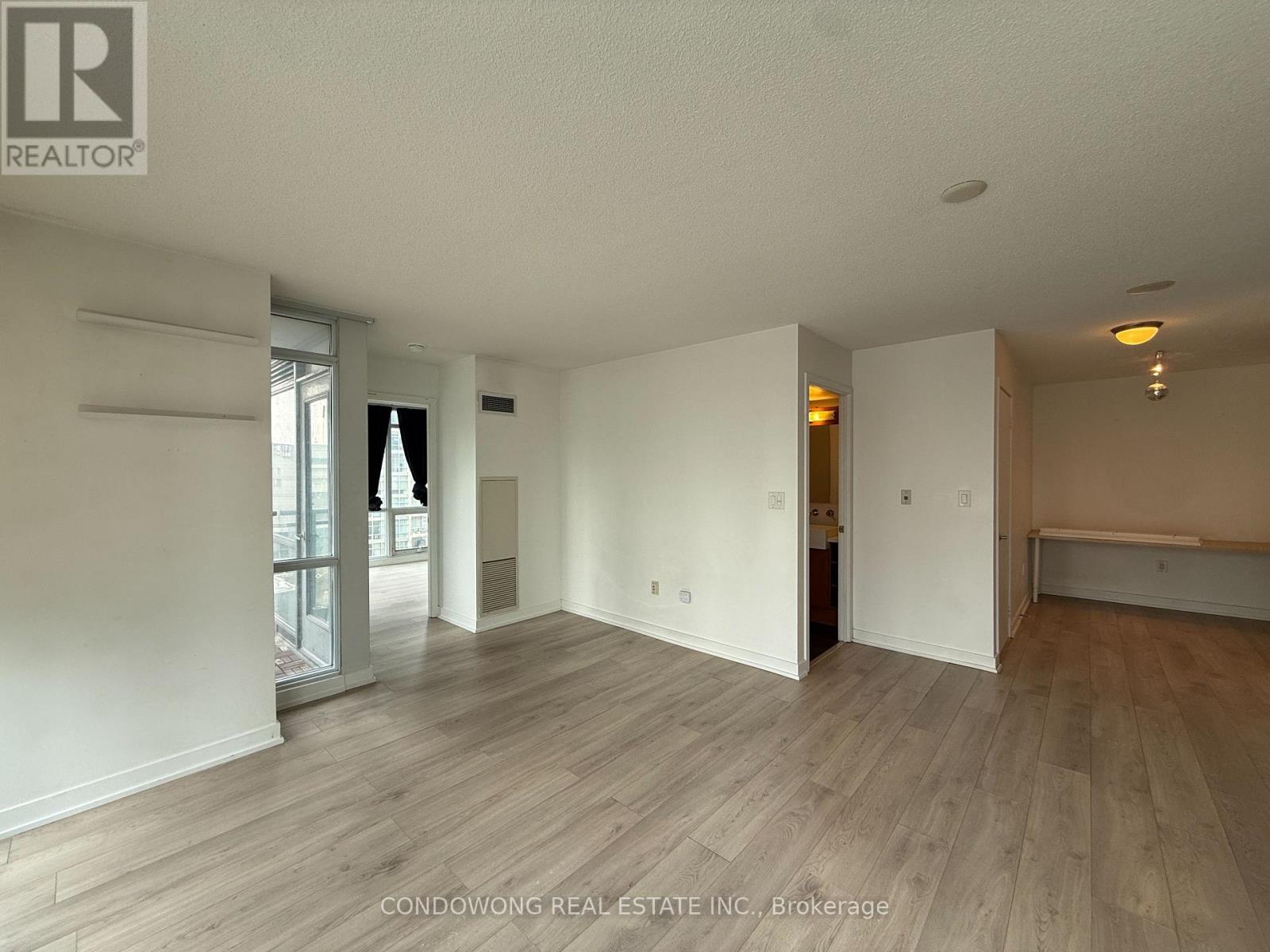 1206 - 11 Brunel Court, Toronto, Ontario  M5V 3Y3 - Photo 8 - C13687224