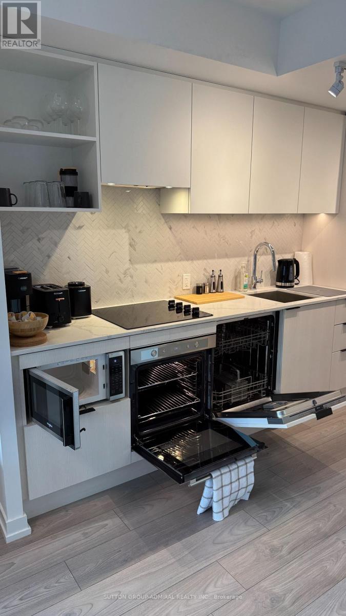 3711 - 82 Dalhousie Street, Toronto, Ontario  M5B 0C5 - Photo 13 - C13687258