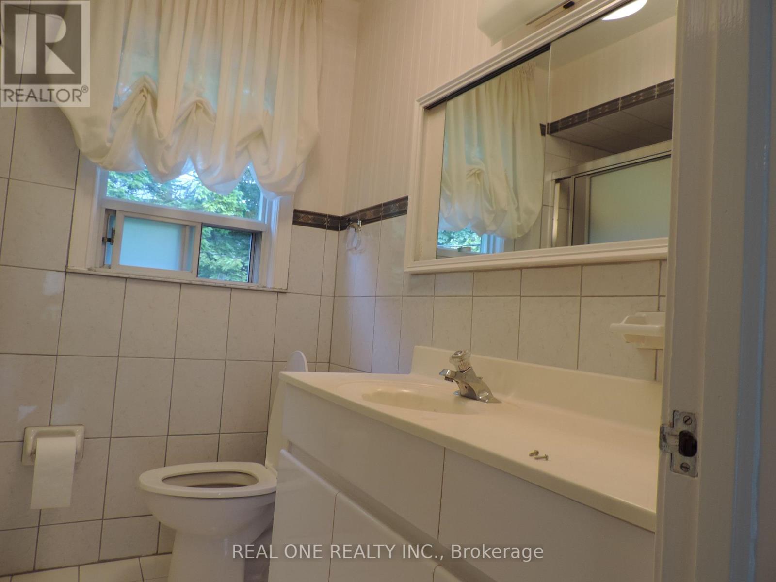 616 Briar Hill Avenue, Toronto, Ontario  M5N 1N2 - Photo 12 - C13687286