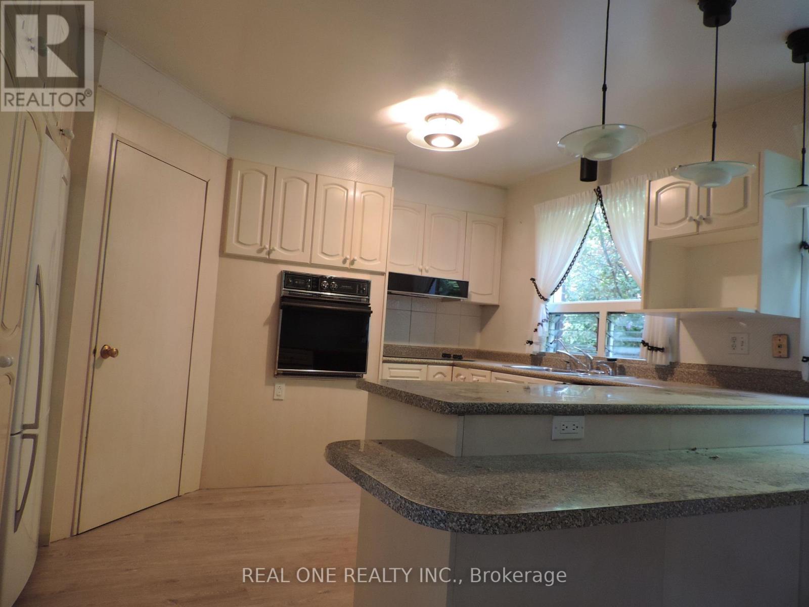 616 Briar Hill Avenue, Toronto, Ontario  M5N 1N2 - Photo 19 - C13687286