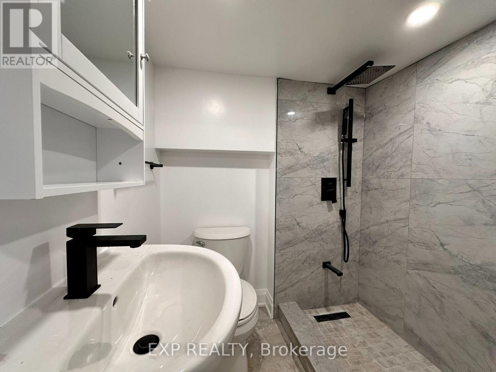 Lower - 143 Gladstone Avenue, Toronto, Ontario  M6J 3L1 - Photo 12 - C13687322