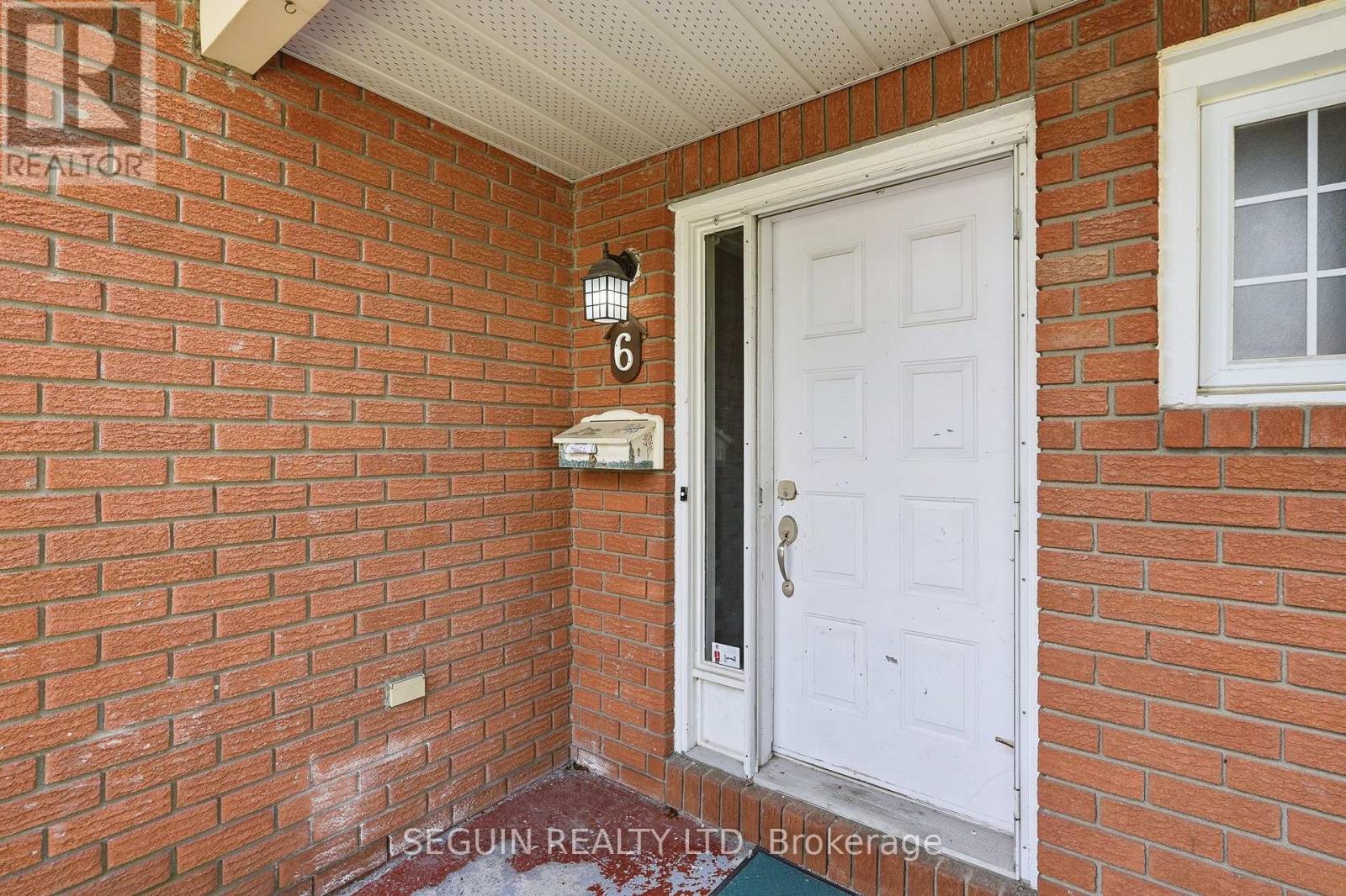 6 Manju Street, Ottawa, Ontario  K1G 4T7 - Photo 4 - X13687278