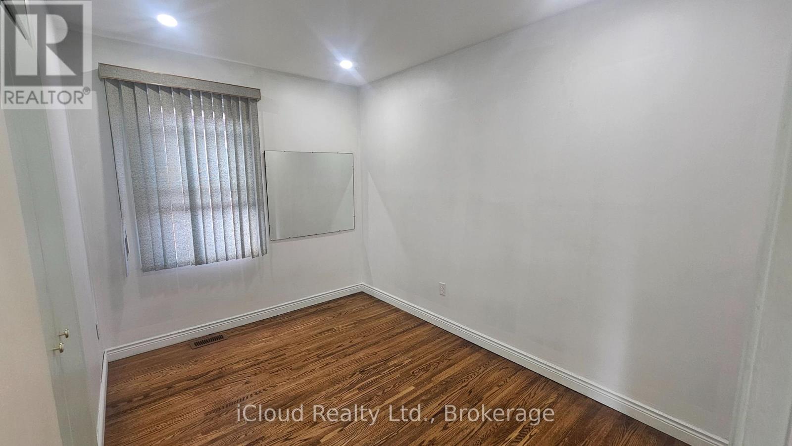 Main - 32 Frey Crescent, Toronto, Ontario  M1R 2C6 - Photo 11 - E13687200