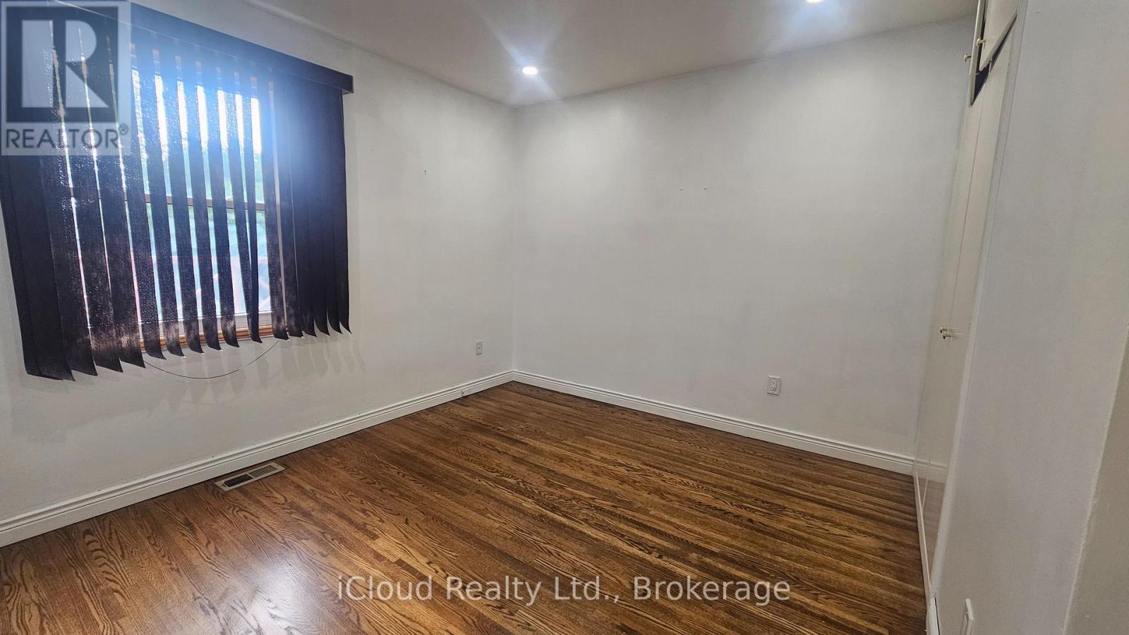 Main - 32 Frey Crescent, Toronto, Ontario  M1R 2C6 - Photo 12 - E13687200