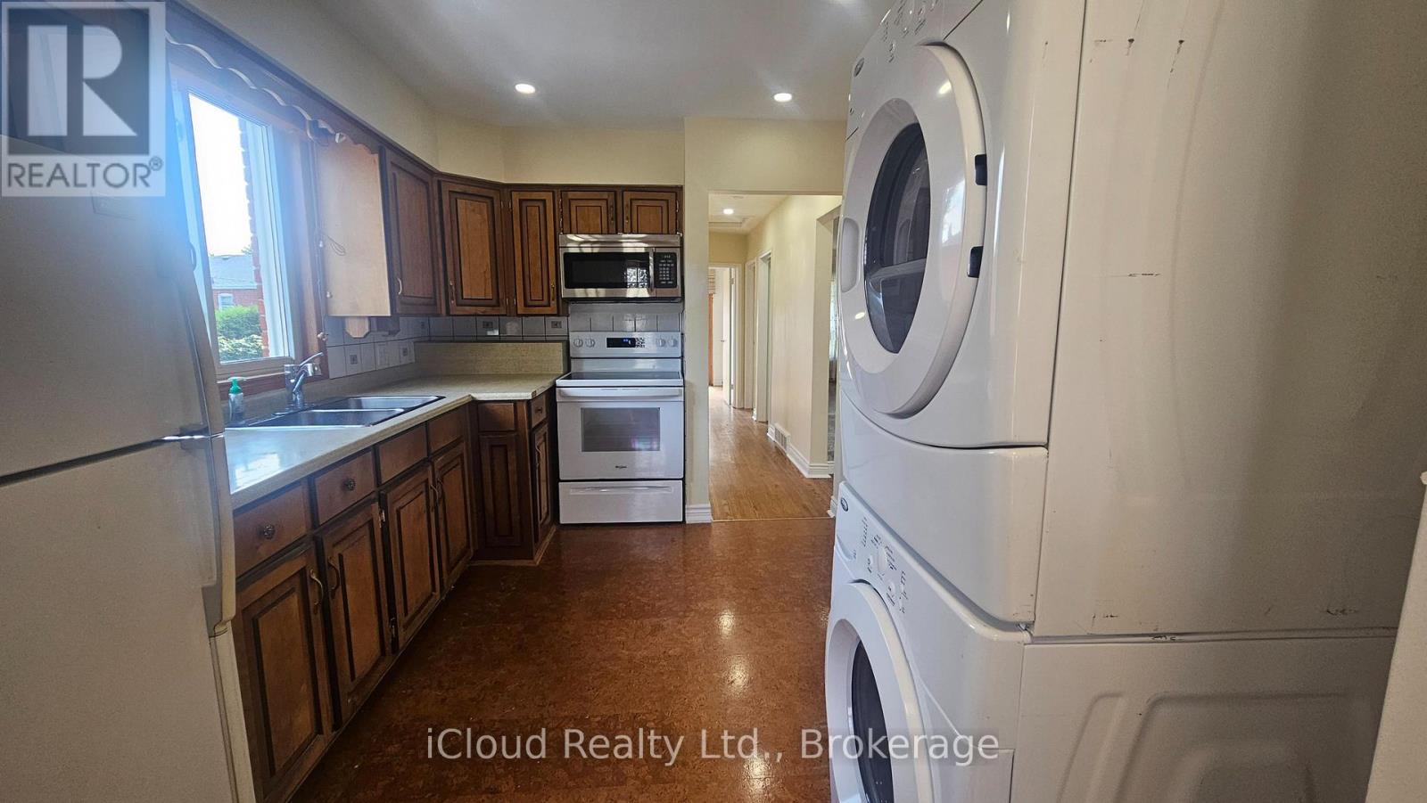 Main - 32 Frey Crescent, Toronto, Ontario  M1R 2C6 - Photo 4 - E13687200