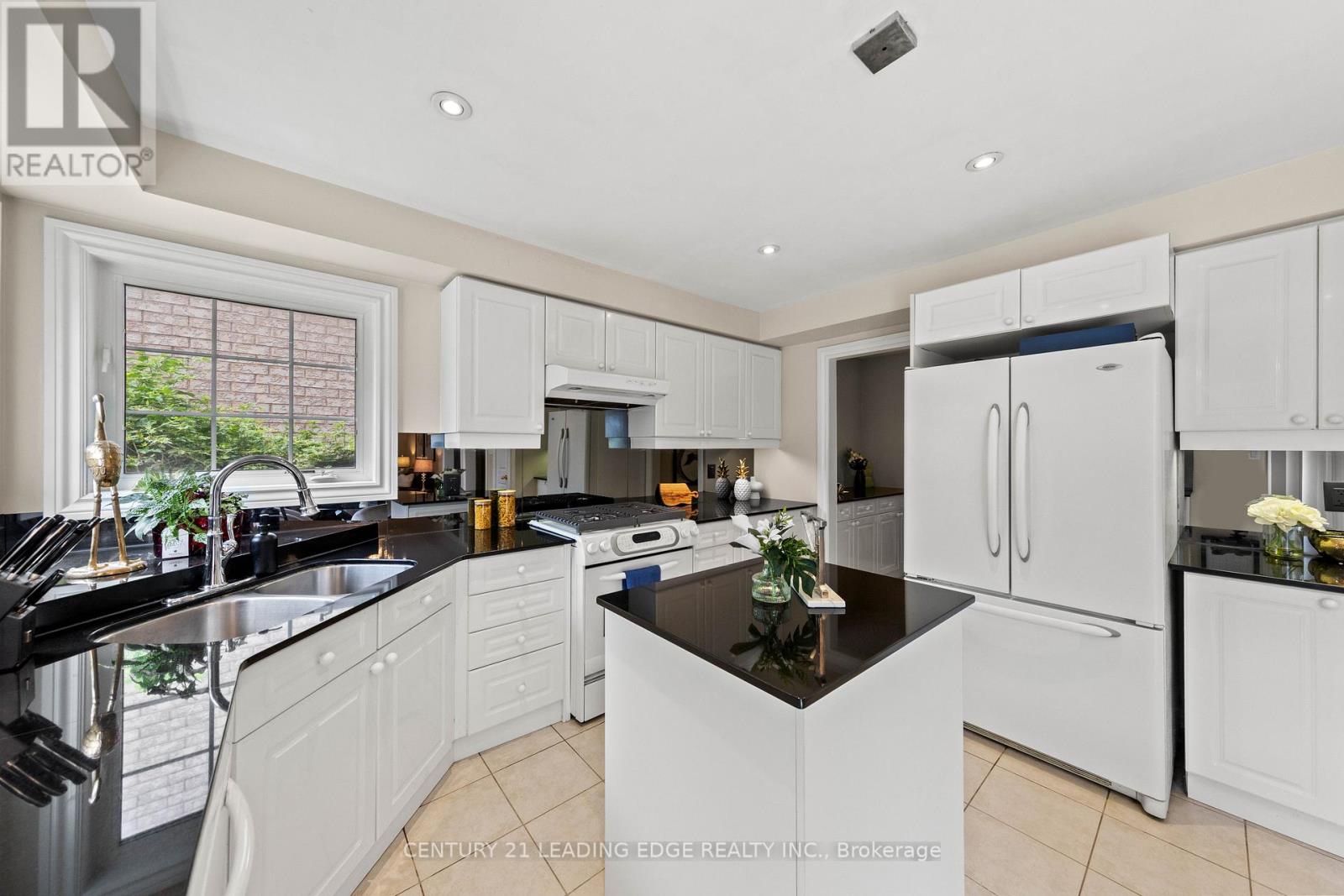 5 Haskell Avenue, Ajax, Ontario  L1T 4Y9 - Photo 21 - E13687372