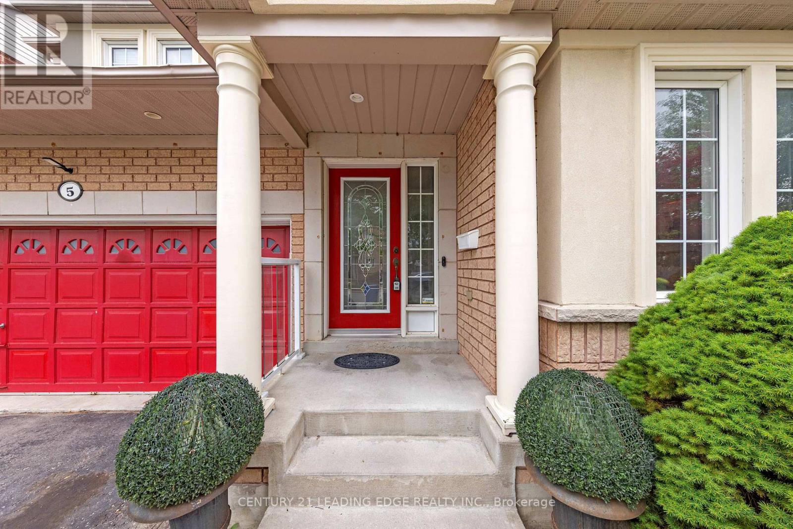 5 Haskell Avenue, Ajax, Ontario  L1T 4Y9 - Photo 3 - E13687372