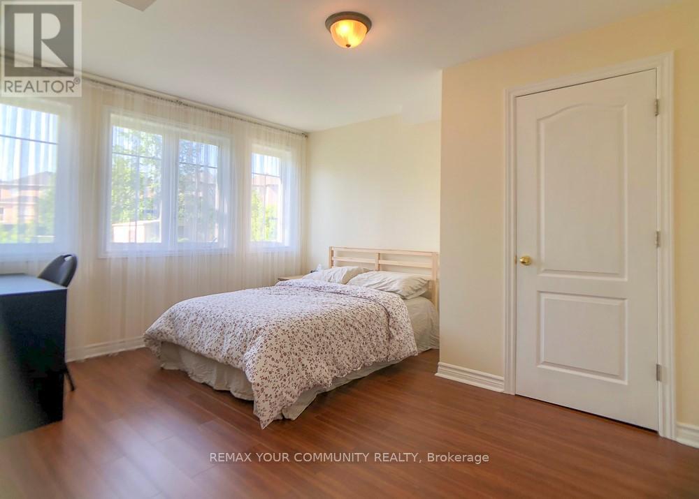 57 Old Orchard Crescent, Richmond Hill, Ontario  L4S 0A2 - Photo 3 - N13470972