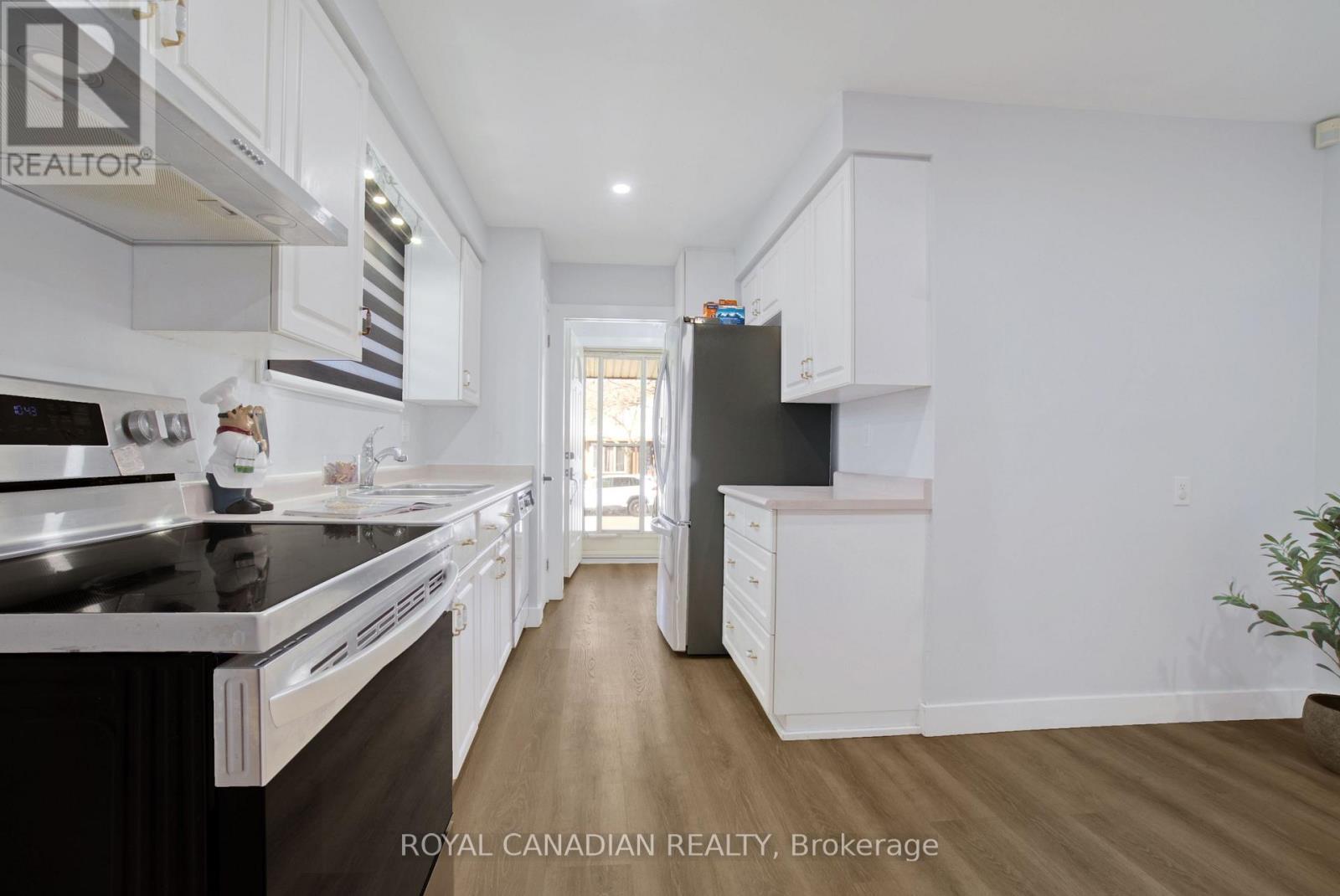 60 Lysanda Avenue, London South, Ontario  N5Z 4L3 - Photo 11 - X13578868