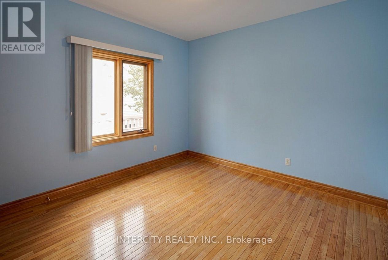 42 Oak Avenue, Richmond Hill, Ontario  L4C 6R7 - Photo 24 - N13687174