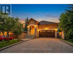 42 OAK AVENUE, Richmond Hill, Ontario