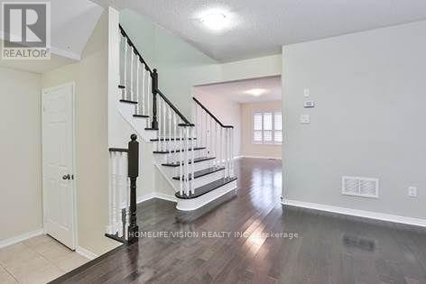 36 Twin Hills Crescent, Vaughan, Ontario  L4H 0G6 - Photo 9 - N13687264