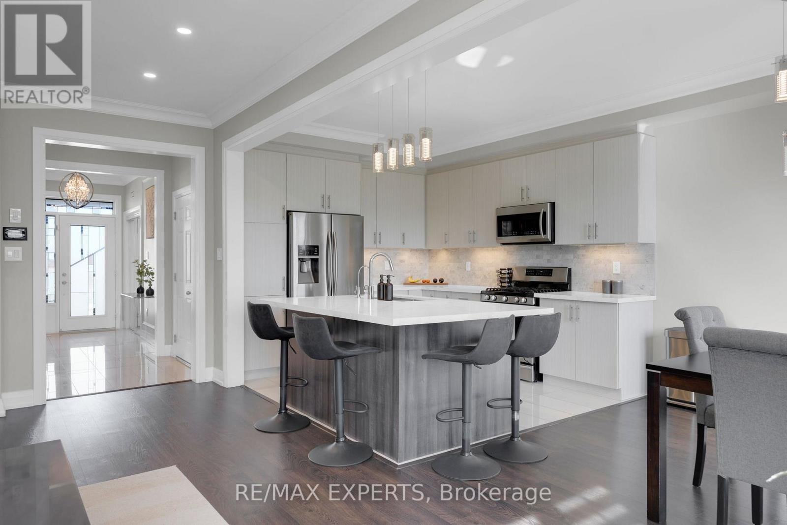 17 Stych Street, New Tecumseth, Ontario  L0G 1W0 - Photo 13 - N13687338