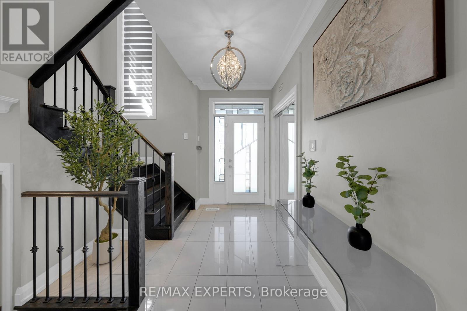 17 Stych Street, New Tecumseth, Ontario  L0G 1W0 - Photo 5 - N13687338