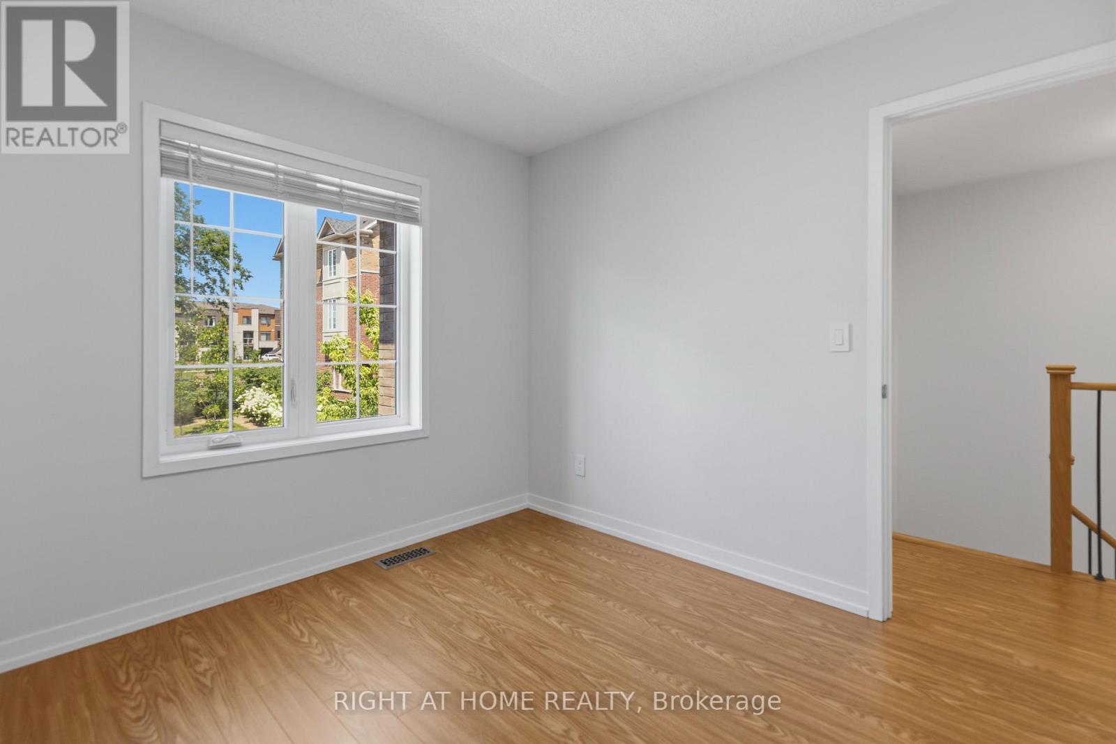 206 Harding Park Street, Newmarket, Ontario  L3Y 0E3 - Photo 20 - N13687422