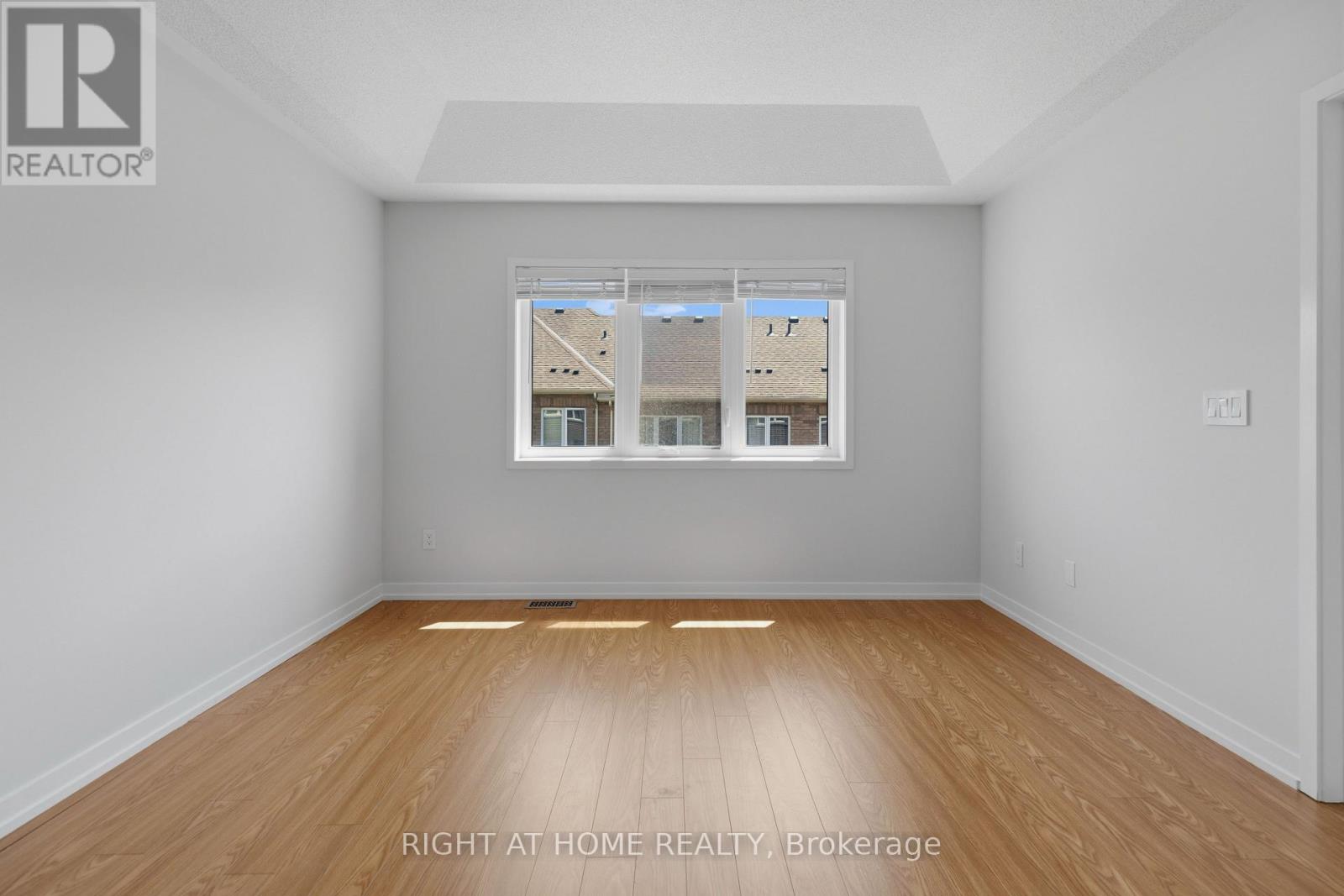 206 Harding Park Street, Newmarket, Ontario  L3Y 0E3 - Photo 23 - N13687422
