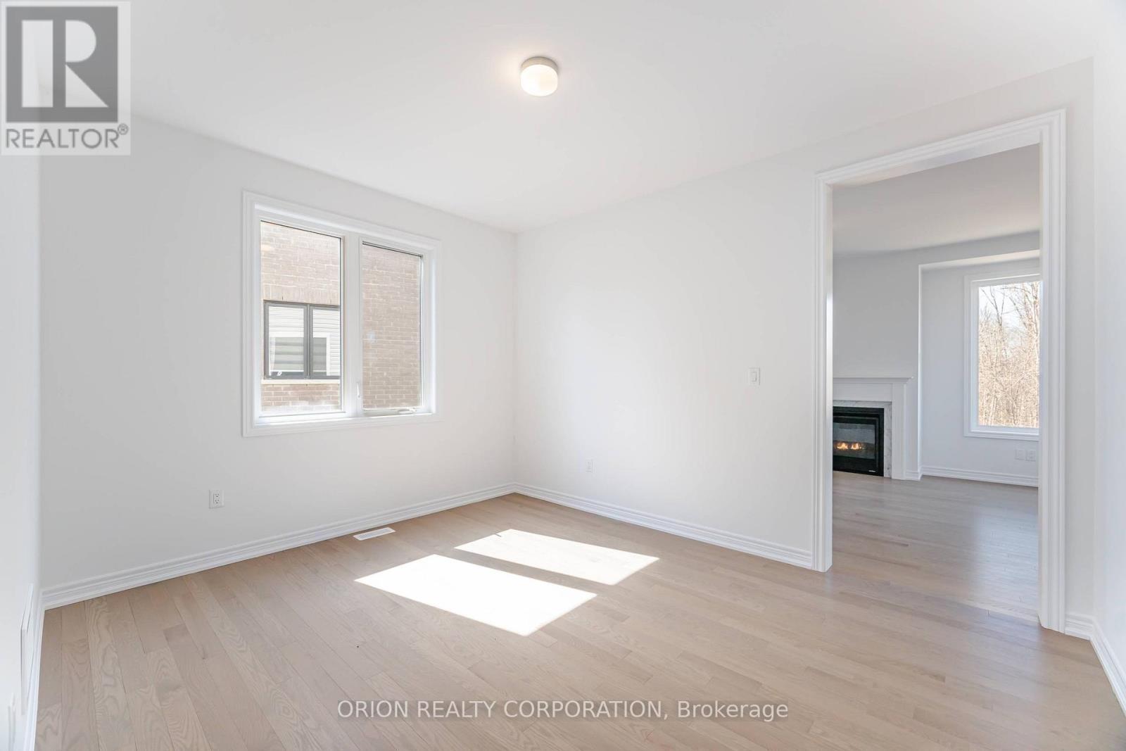 122 Thicketwood Avenue, Barrie, Ontario  L9J 0W8 - Photo 9 - S13687398