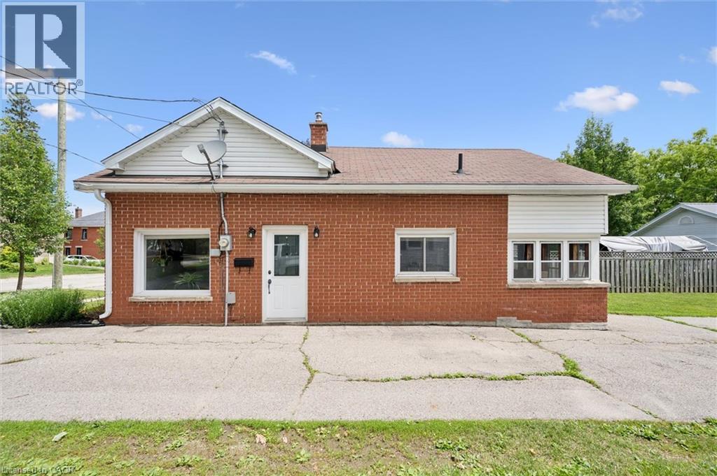250 St George Street E, Fergus, Ontario  N1M 1K4 - Photo 3 - 40840957
